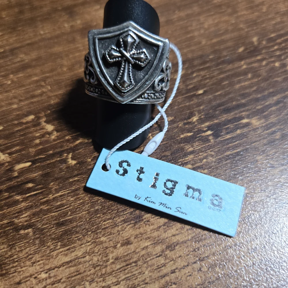 Stigma Beauty Shield Ring with Cross Design Size 10‎ New With Tag